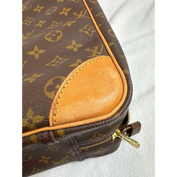 Louis Vuitton Classic Brown Travel Bag - Picture 4 of 16